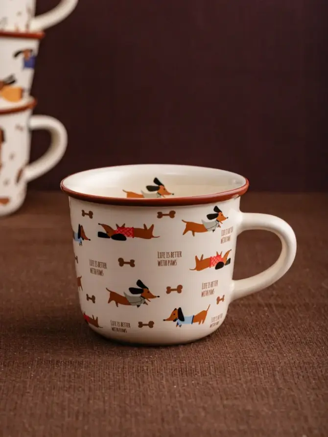Kubek BOOP porcelanowy w bawiące się jamniki 0,3 l