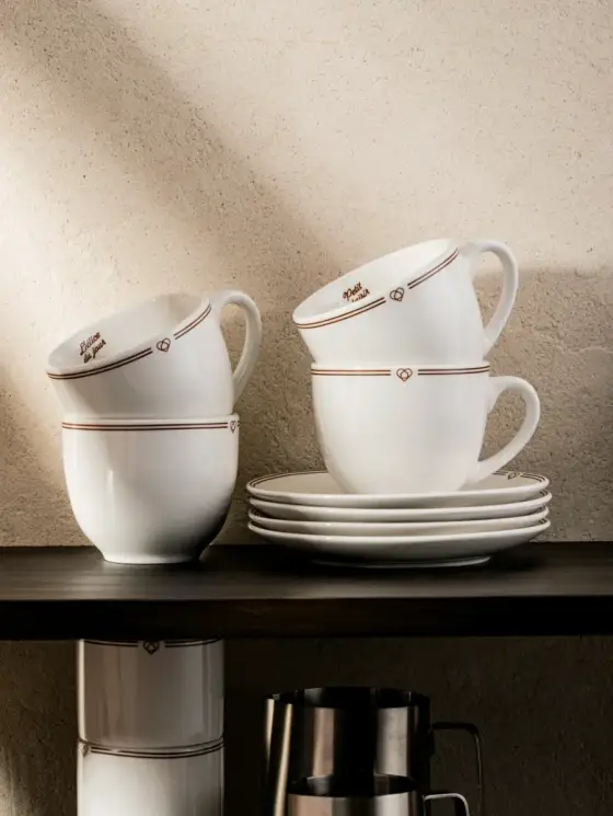 Zestaw filiżanek ze spodkiem PATISSERIE porcelanowych dużych, 0,25 l 4 szt.