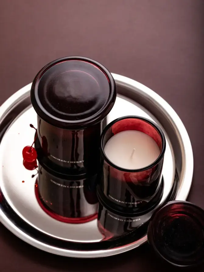 Świeca zapachowa ESTER Smoked Cherry 140 g