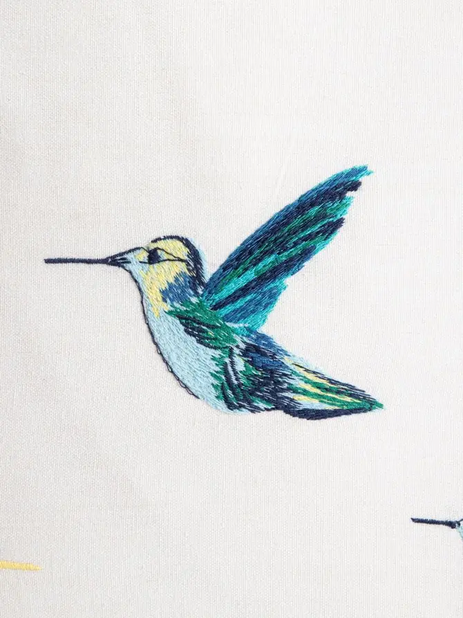 Poszewka COLIBRI z haftowanymi kolibrami 45x45cm