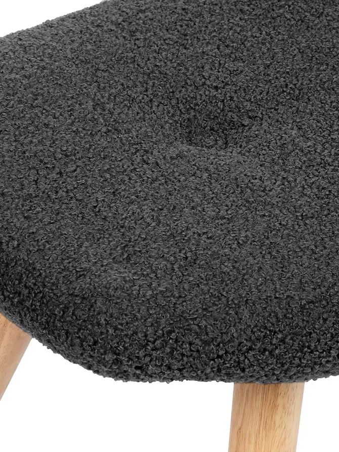 Podnóżek MOSS TEDDY BOUCLE w tkaninie TEDDY czarny 61x41x38 cm