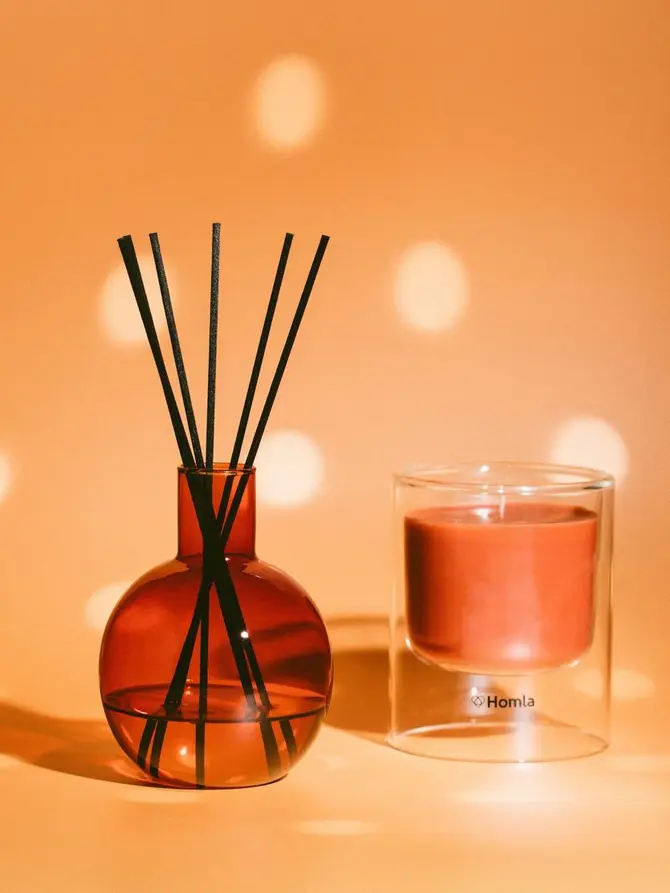 Świeca zapachowa SHEER HARMONY Citrus & Carbon 230 g
