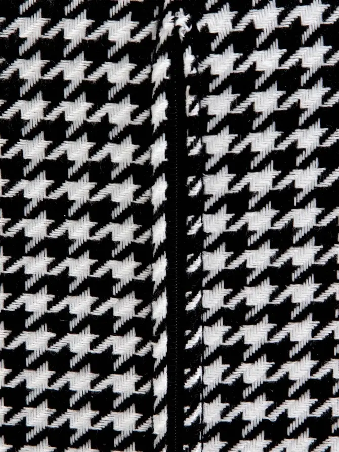 Fotel MOSS w biało-czarną pepitkę 70x55x95 cm
