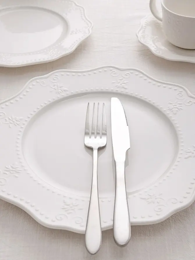 Talerz VISTAL porcelanowy obiadowy biały 26,5 cm