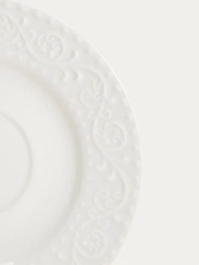 Zestaw filiżanek ze spodkiem SYLIA porcelanowych dużych białych z ornamentem 6 el.