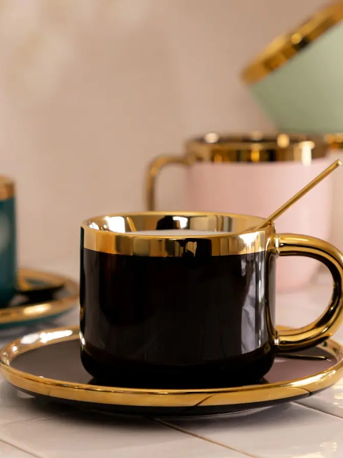 Filiżanka ze spodkiem i łyżeczką SINNES porcelanowa czarna 0,20 l